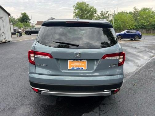 2022 Honda Pilot Touring 7-Passenger