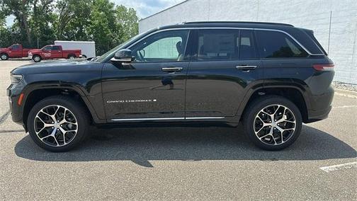 2025 Jeep Grand Cherokee Summit