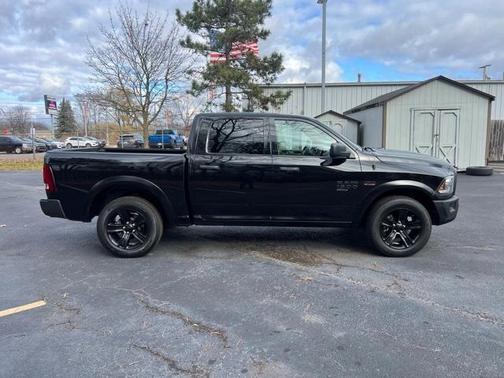 2024 RAM 1500 Classic SLT