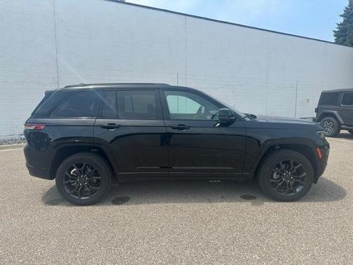 2025 Jeep Grand Cherokee 4xe Base