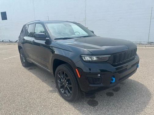 2025 Jeep Grand Cherokee 4xe Base