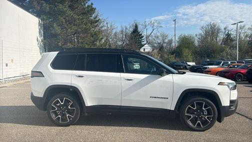 Bright White Clearcoat 2026 Jeep Cherokee Overland