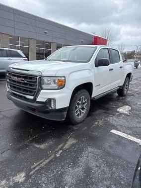 2022 GMC Canyon AT4 w/Leather