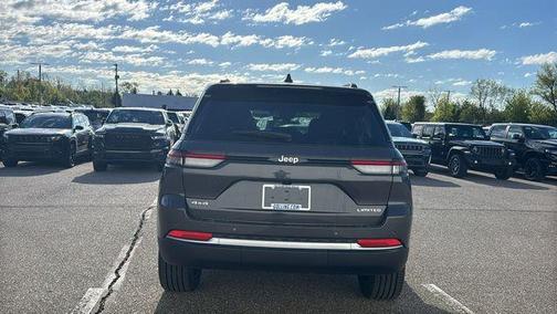 Metallic 2026 Jeep Grand Cherokee Limited