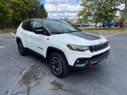 2024 Jeep Compass Trailhawk
