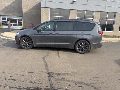 2019 Chrysler Pacifica Limited