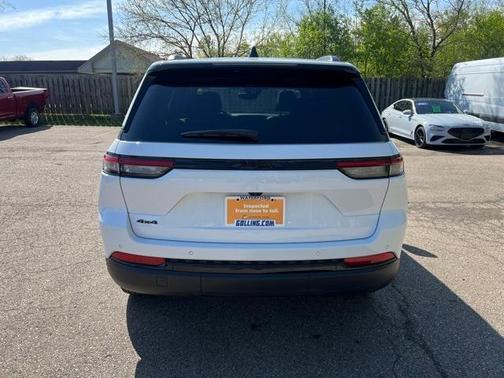 2024 Jeep Grand Cherokee Laredo