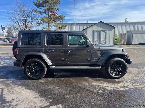 2025 Jeep Wrangler 4xe Sahara