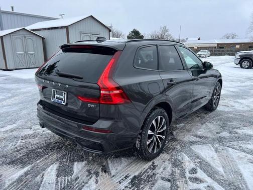 2025 Volvo XC60 B5 Plus