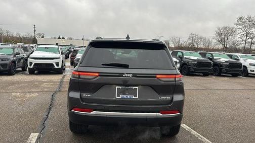 Metallic 2026 Jeep Grand Cherokee Limited