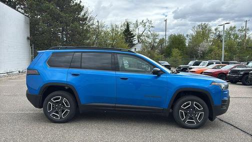 Hydro Blue Pearlcoat 2026 Jeep Cherokee LAREDO/LIMITED
