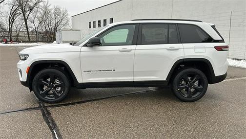 2025 Jeep Grand Cherokee Limited