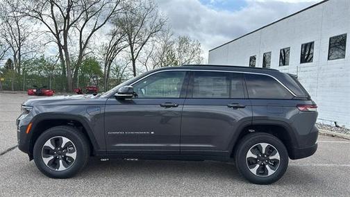 2025 Jeep Grand Cherokee 4xe Base
