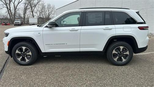 2025 Jeep Grand Cherokee 4xe Base
