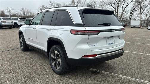 2025 Jeep Grand Cherokee 4xe Base