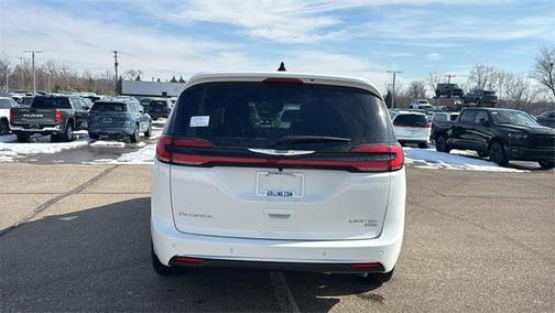 2026 Chrysler Pacifica Limited