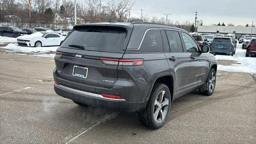Metallic 2026 Jeep Grand Cherokee Limited