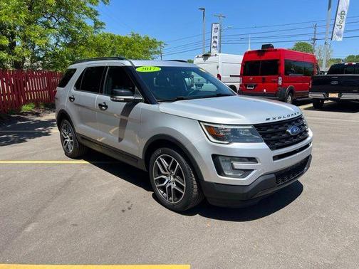 Ingot Silver 2017 Ford Explorer sport