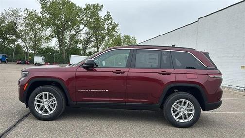 2025 Jeep Grand Cherokee Laredo X