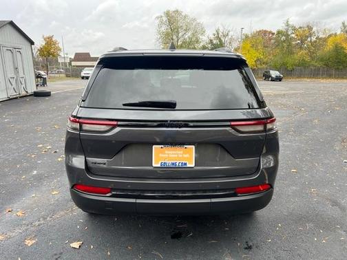 2024 Jeep Grand Cherokee Laredo