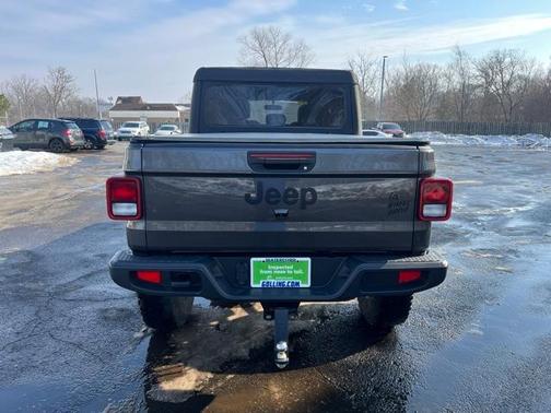 2022 Jeep Gladiator Sport