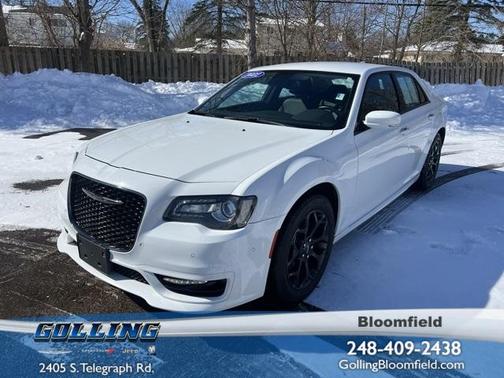 2022 Chrysler 300 Touring L