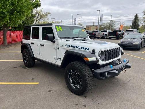 Bright White Clearcoat 2024 Jeep Wrangler 4xe Rubicon