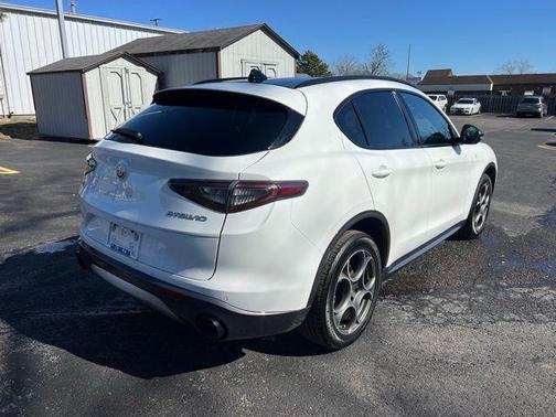 2024 Alfa Romeo Stelvio Ti