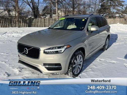 2016 Volvo XC90 T6 Momentum