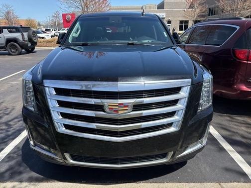 2017 Cadillac Escalade Luxury
