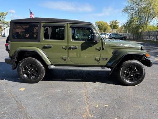 2021 Jeep Wrangler Unlimited Sahara Altitude