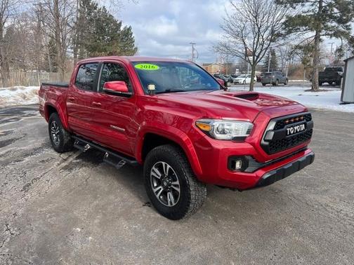 2016 Toyota Tacoma TRD Sport