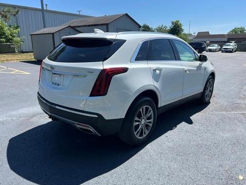 2021 Cadillac XT5 Premium Luxury