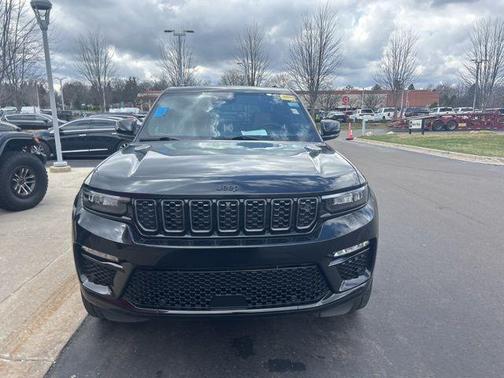 2025 Jeep Grand Cherokee Summit