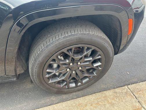 2025 Jeep Grand Cherokee Summit