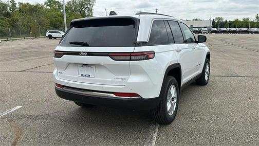 2025 Jeep Grand Cherokee Laredo X