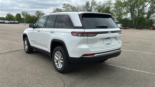 2025 Jeep Grand Cherokee Laredo X