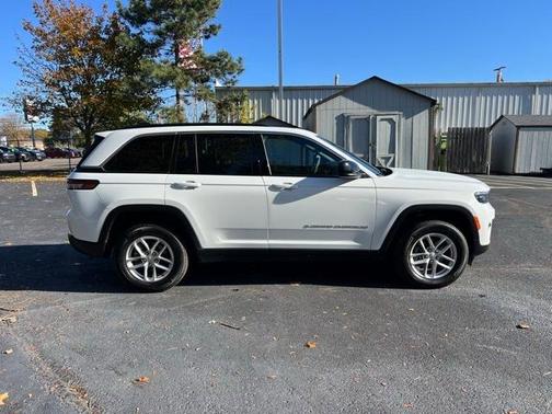 2024 Jeep Grand Cherokee Laredo X