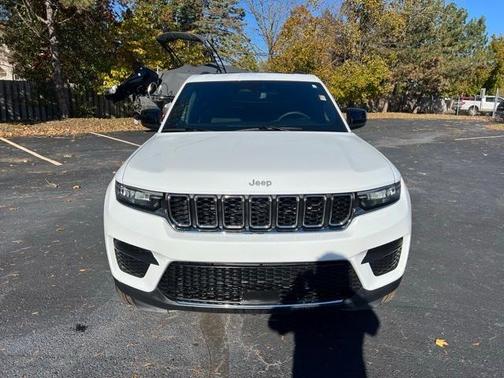 2024 Jeep Grand Cherokee Laredo X