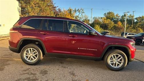 2025 Jeep Grand Cherokee Laredo X