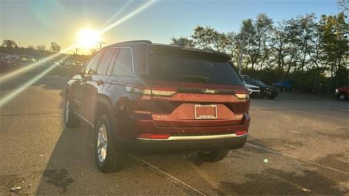 2025 Jeep Grand Cherokee Laredo X