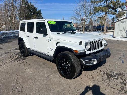 2025 Jeep Wrangler 4xe Sahara