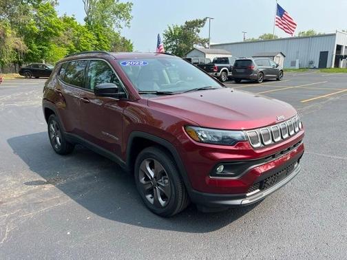 2022 Jeep Compass Latitude Lux