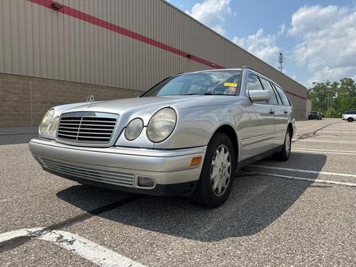 1998 Mercedes-Benz E-Class E 320