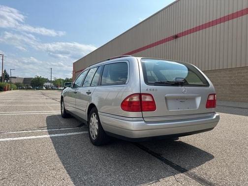 1998 Mercedes-Benz E-Class E 320