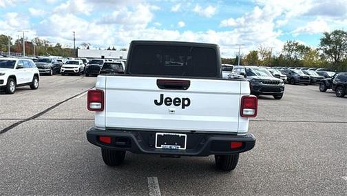 2026 Jeep Gladiator Sport