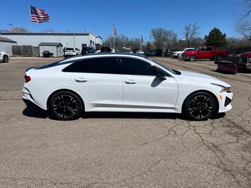 2023 Kia K5 GT-Line