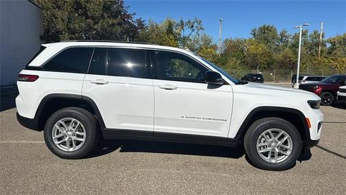 2025 Jeep Grand Cherokee Laredo X