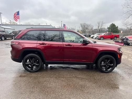 2023 Jeep Grand Cherokee Altitude