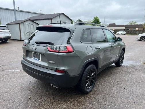 2022 Jeep Cherokee Latitude Lux